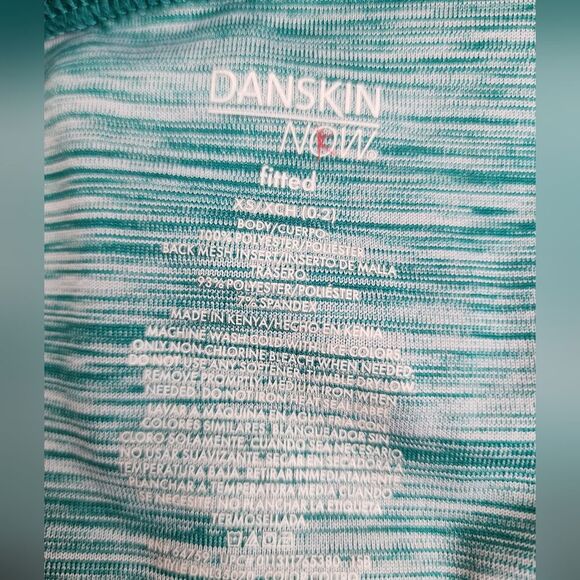 Danskin Now Fitted Workout/ Gym/ Tennis sleeveless tank top ladies sz XS spring - Picture 2 of 12